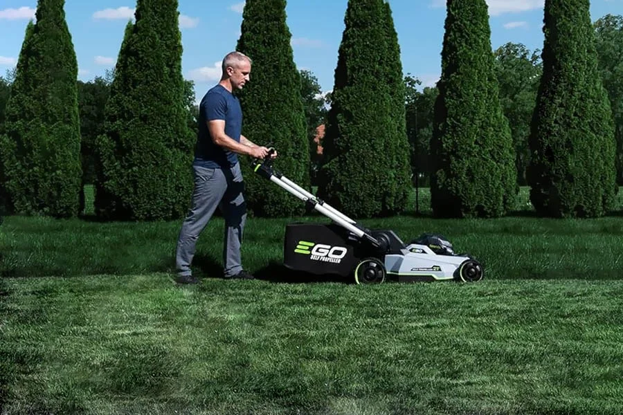 self propelled lawn mower top rated